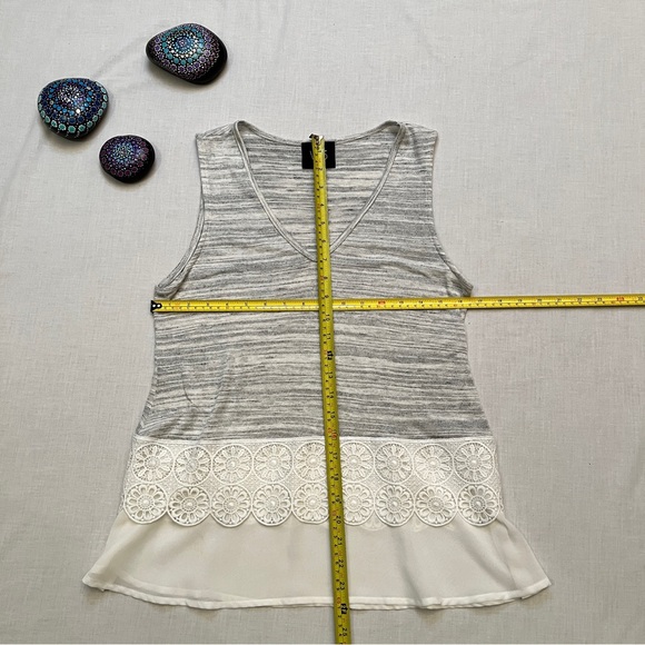 Anthropologie W5 Grey White Lace Layered Tank Sz S - Picture 7 of 9